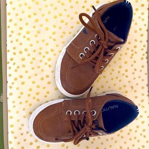 Nautica boys brown shoes size 8c logo side rubber bottom
